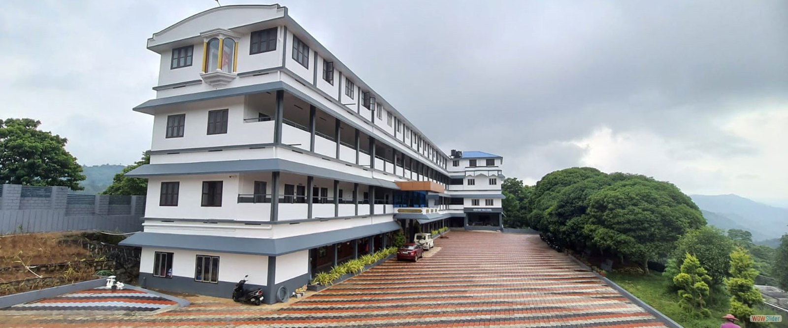 QUEEN MARY PUBLIC SCHOOL